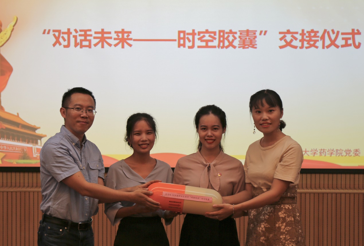6a5c472d-cb7d-4a20-a5ba-841cecd18855.jpg
